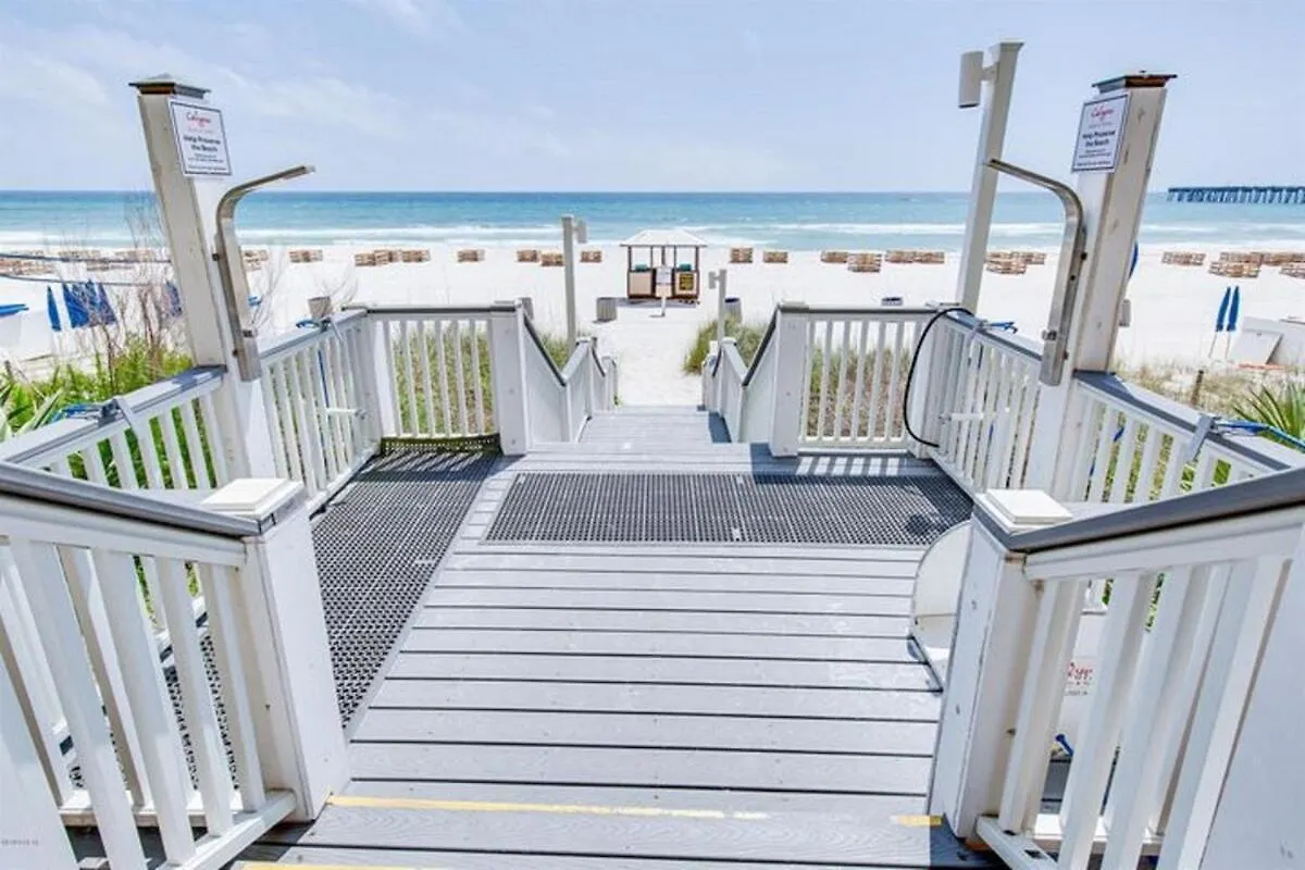 Calypso 203W Free Vip Parking Free Beach Service Gulf Front Panama City Beach Apartment